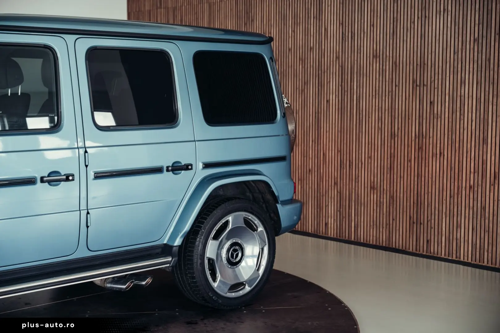 MERCEDES-BENZ G63 AMG  MANUFAKTUR Azzurro Metallizzato