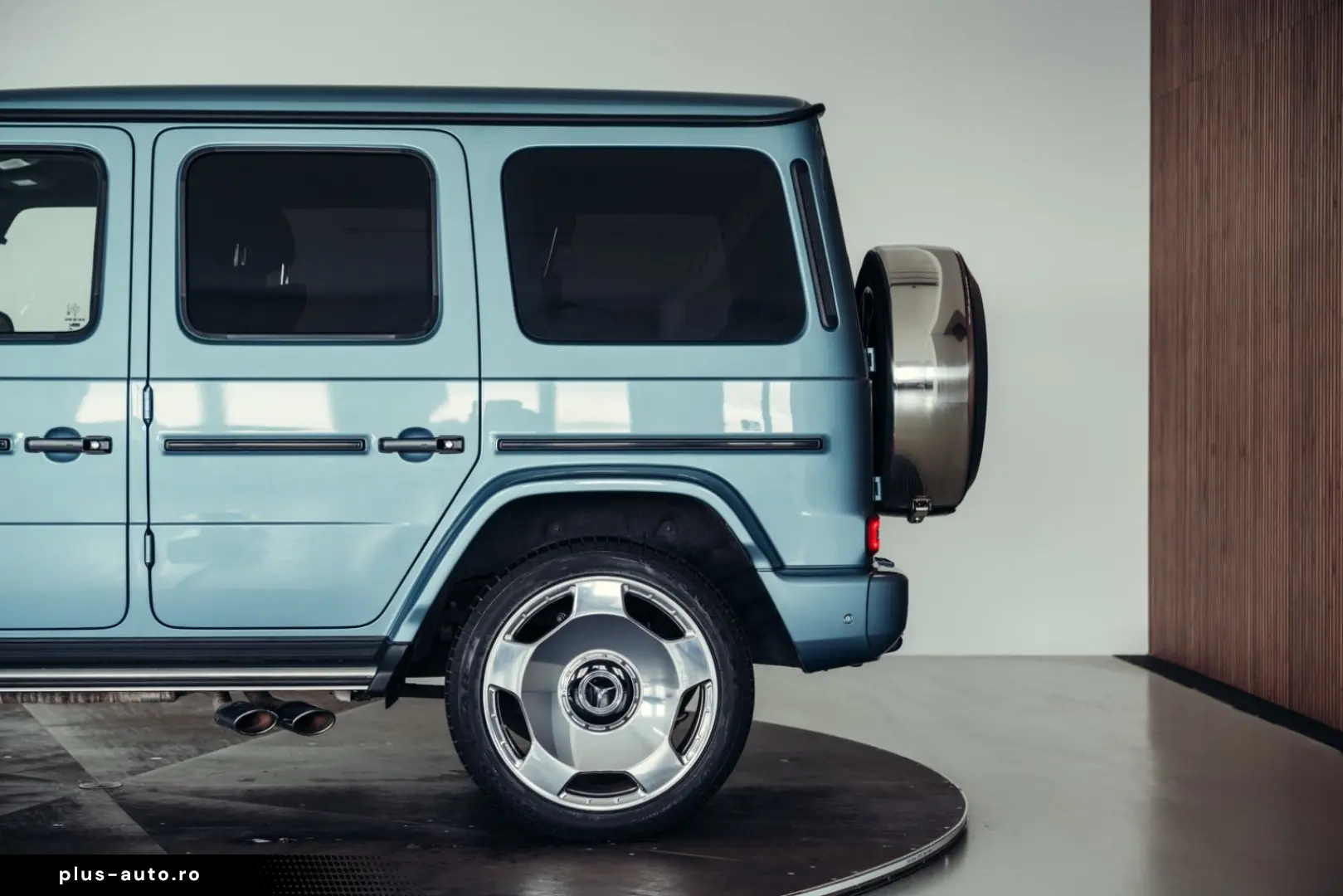 MERCEDES-BENZ G63 AMG  MANUFAKTUR Azzurro Metallizzato