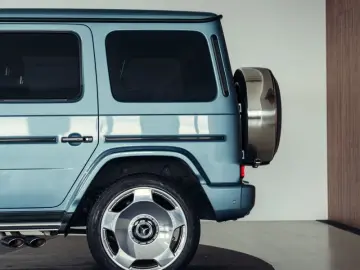 MERCEDES-BENZ G63 AMG  MANUFAKTUR Azzurro Metallizzato
