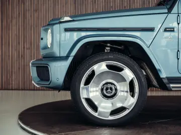 MERCEDES-BENZ G63 AMG  MANUFAKTUR Azzurro Metallizzato