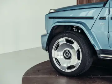 MERCEDES-BENZ G63 AMG  MANUFAKTUR Azzurro Metallizzato
