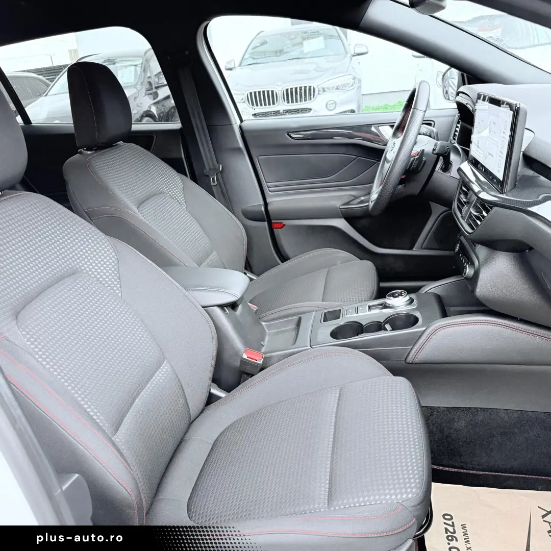 FORD FOCUS    ST-Line