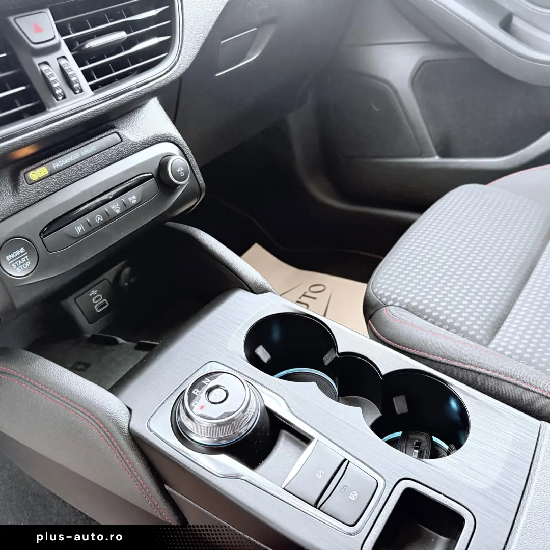 FORD FOCUS    ST-Line