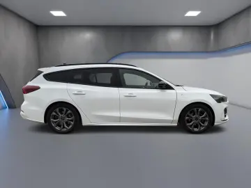 FORD FOCUS    ST-Line