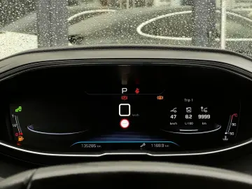 Peugeot 3008 Gen-Ii-2016