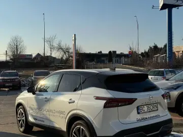 NISSAN Qashqai TEKNA 1.3 DIG-T 158 CP