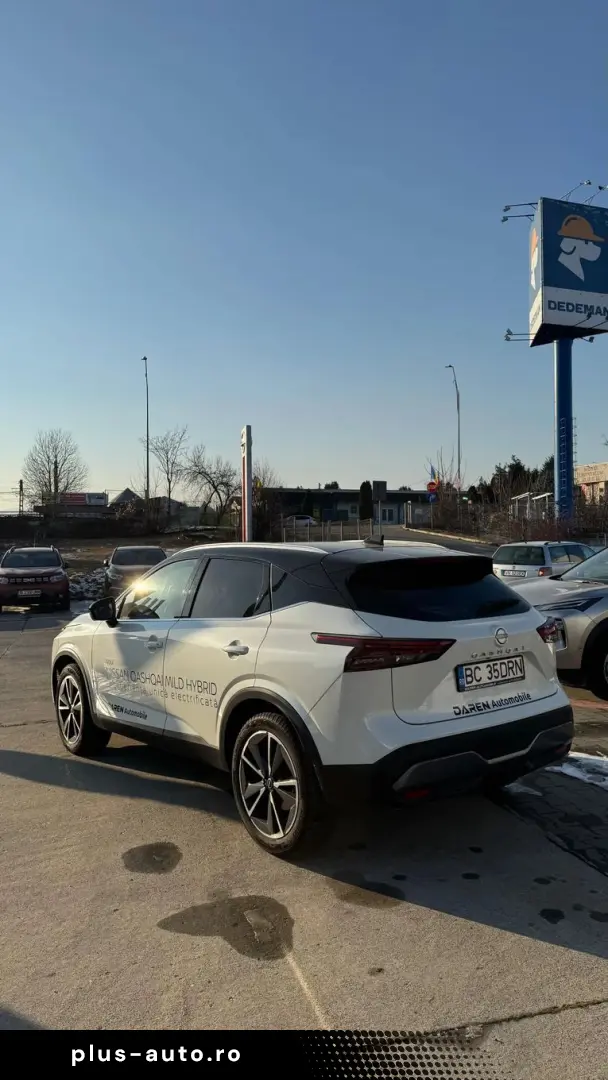 NISSAN Qashqai TEKNA 1.3 DIG-T 158 CP