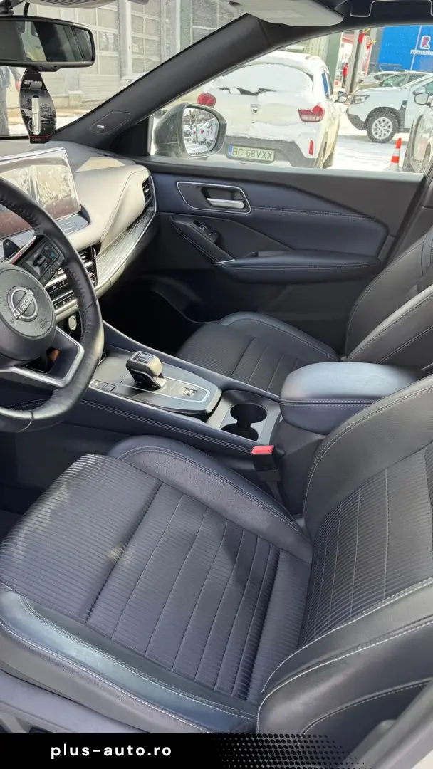 NISSAN Qashqai TEKNA 1.3 DIG-T 158 CP