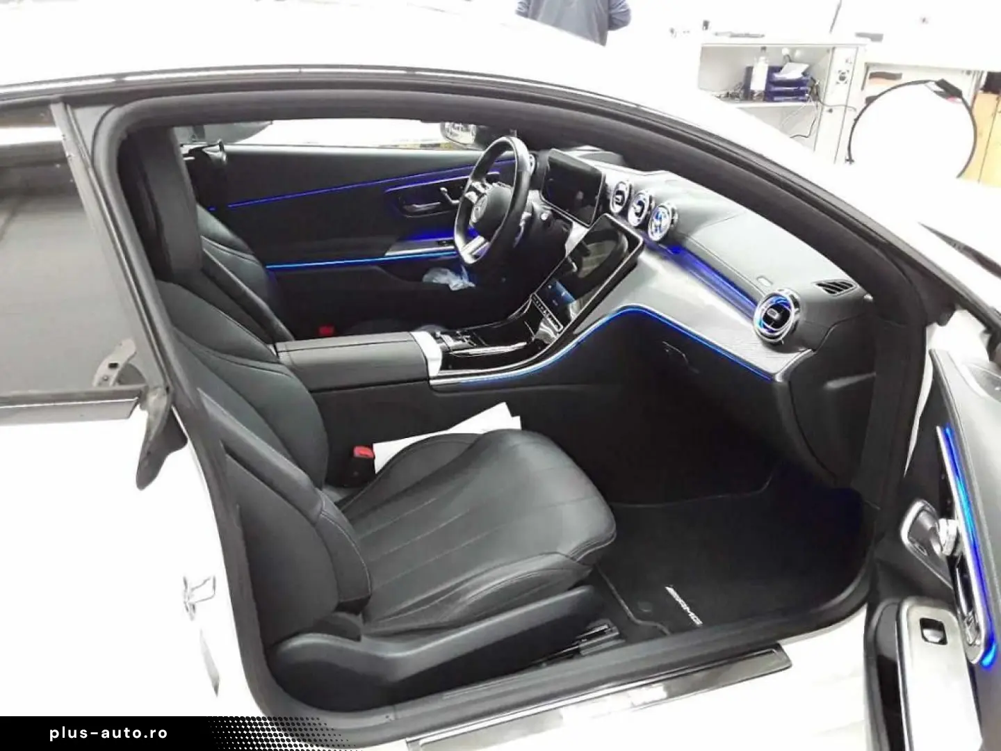 MERCEDES-BENZ CLE 450 4M Coupé AMG DIGITAL LIGHT PANO STHZ