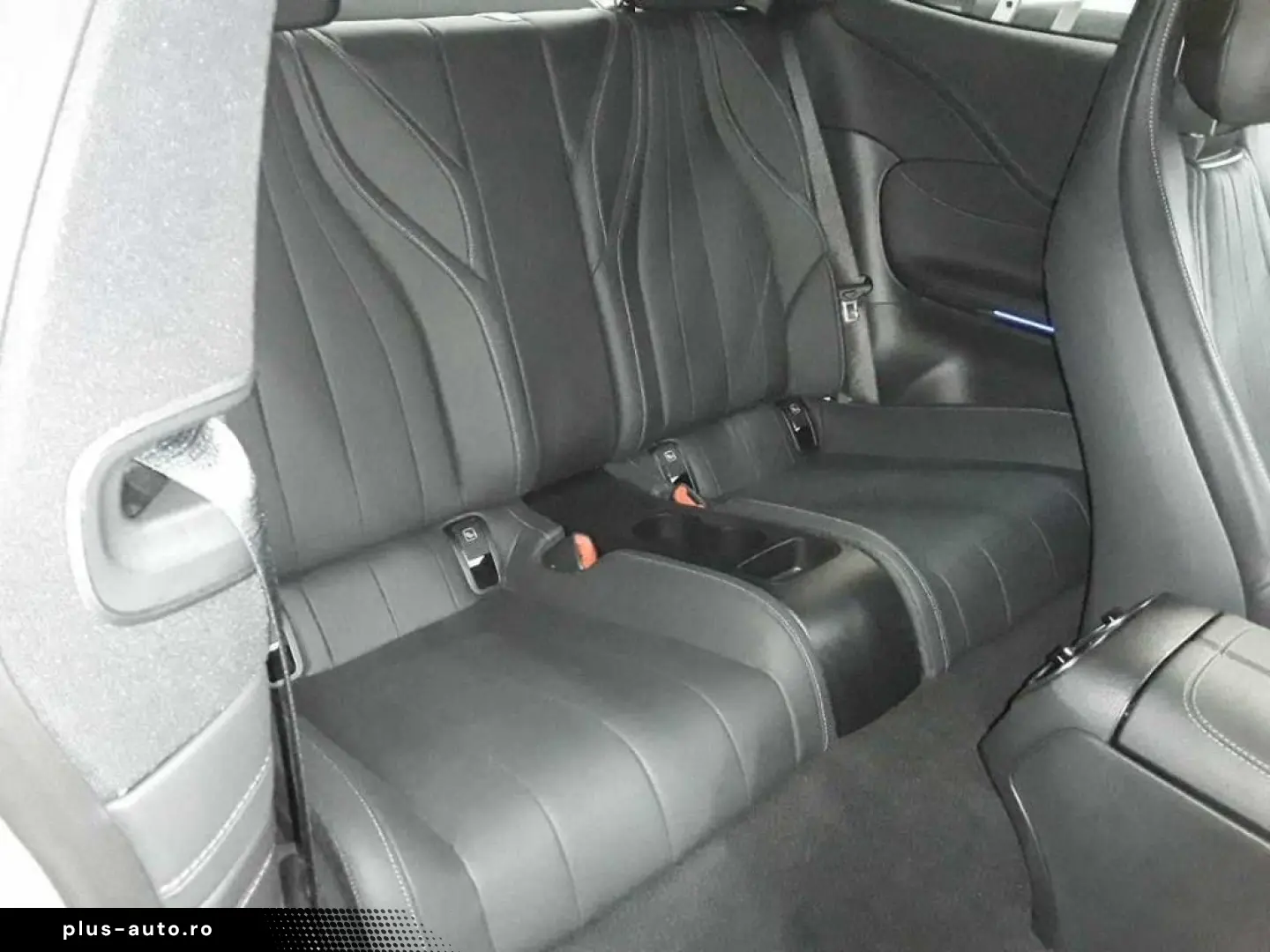 MERCEDES-BENZ CLE 450 4M Coupé AMG DIGITAL LIGHT PANO STHZ