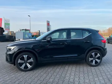 VOLVO XC40 T4 Core Plug-In