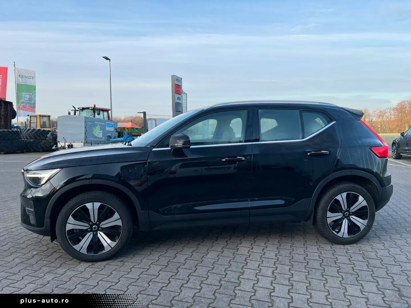 VOLVO XC40 T4 Core Plug-In