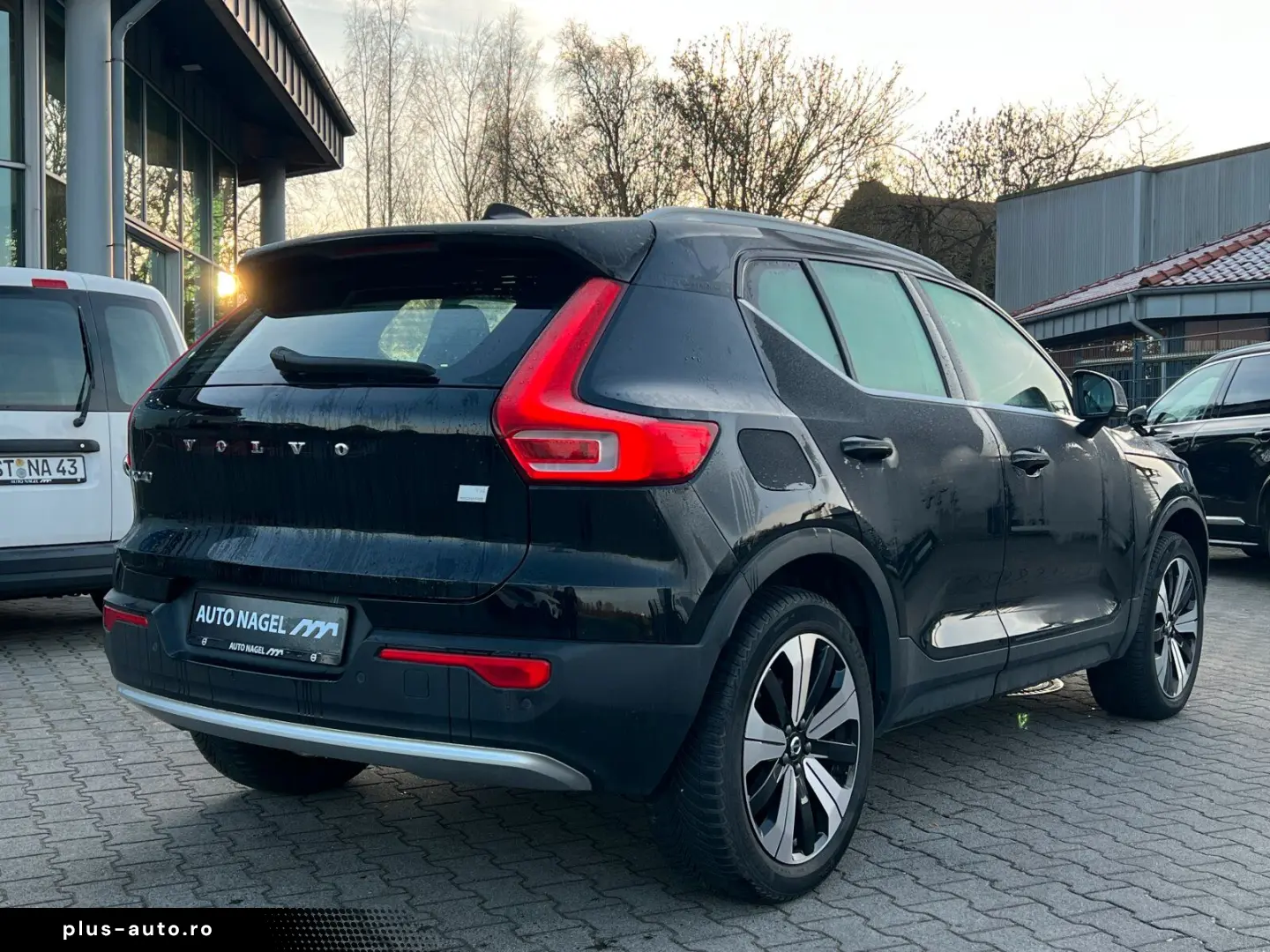 VOLVO XC40 T4 Core Plug-In