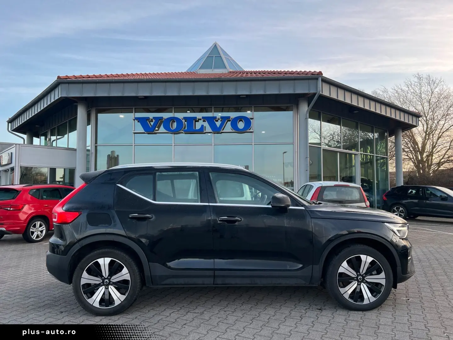 VOLVO XC40 T4 Core Plug-In