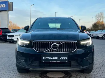 VOLVO XC40 T4 Core Plug-In