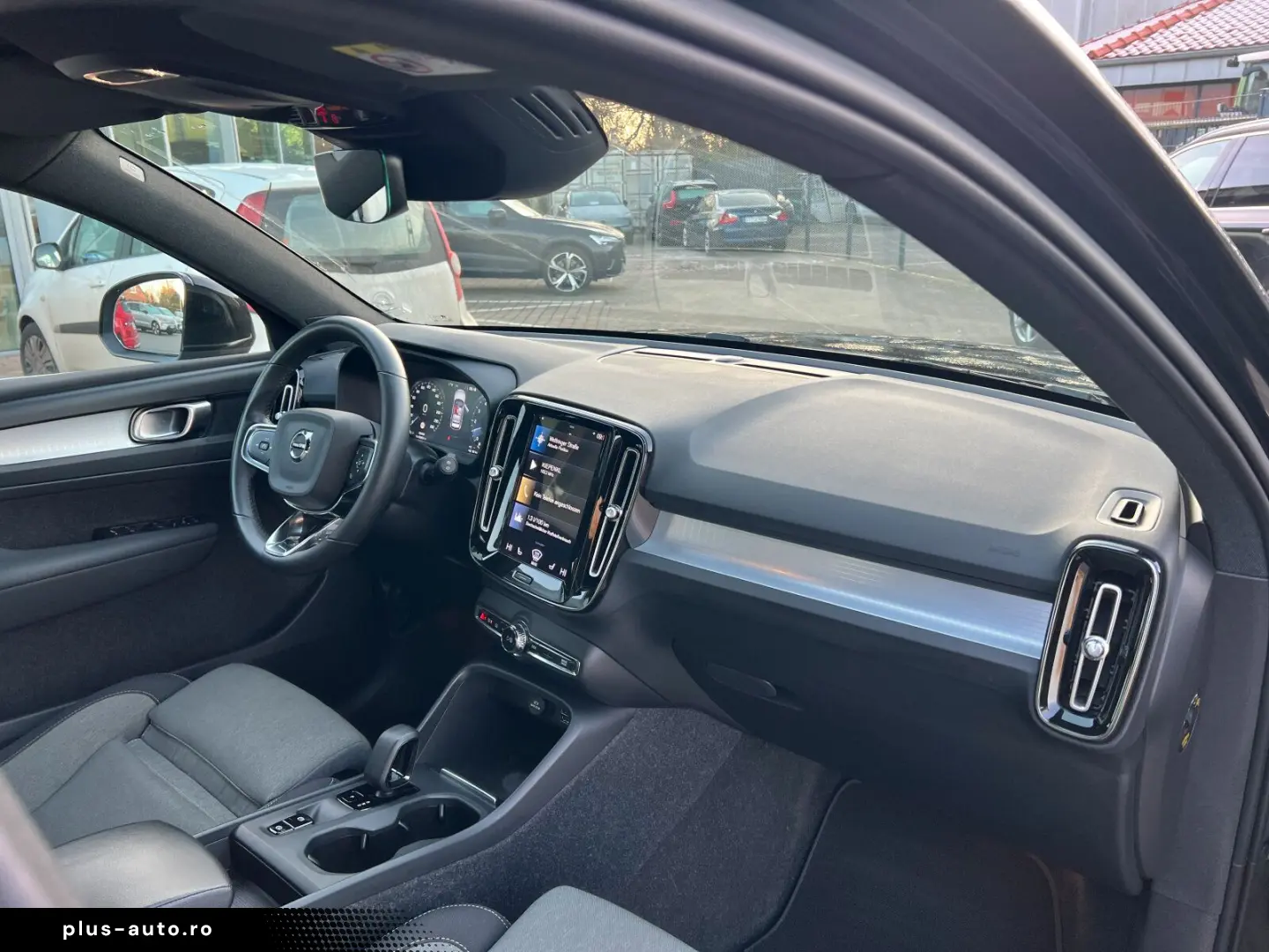 VOLVO XC40 T4 Core Plug-In