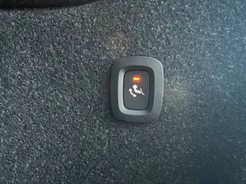 VOLVO XC40 T4 Core Plug-In