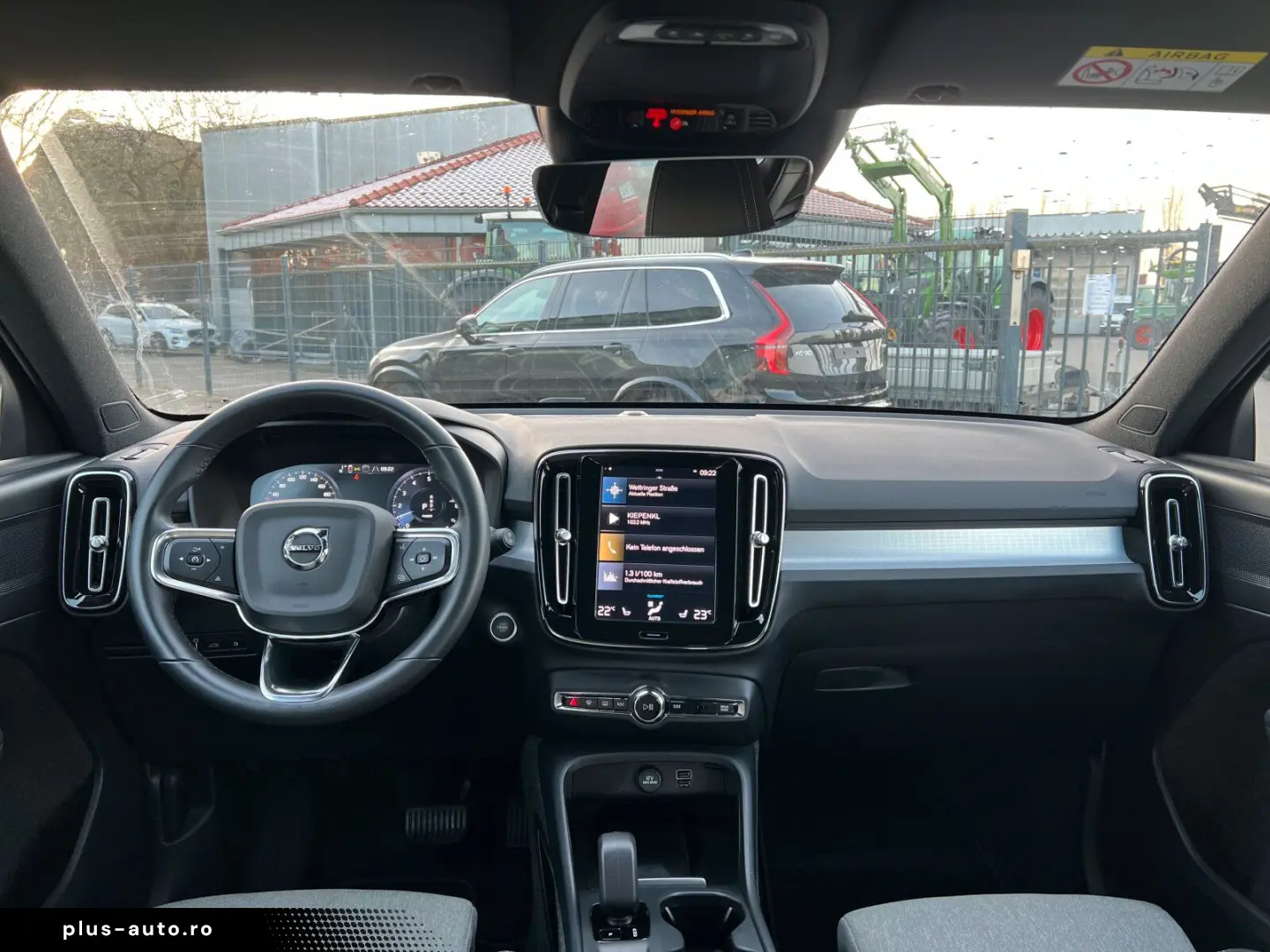 VOLVO XC40 T4 Core Plug-In