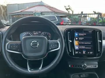 VOLVO XC40 T4 Core Plug-In