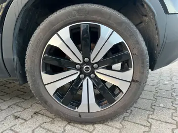 VOLVO XC40 T4 Core Plug-In