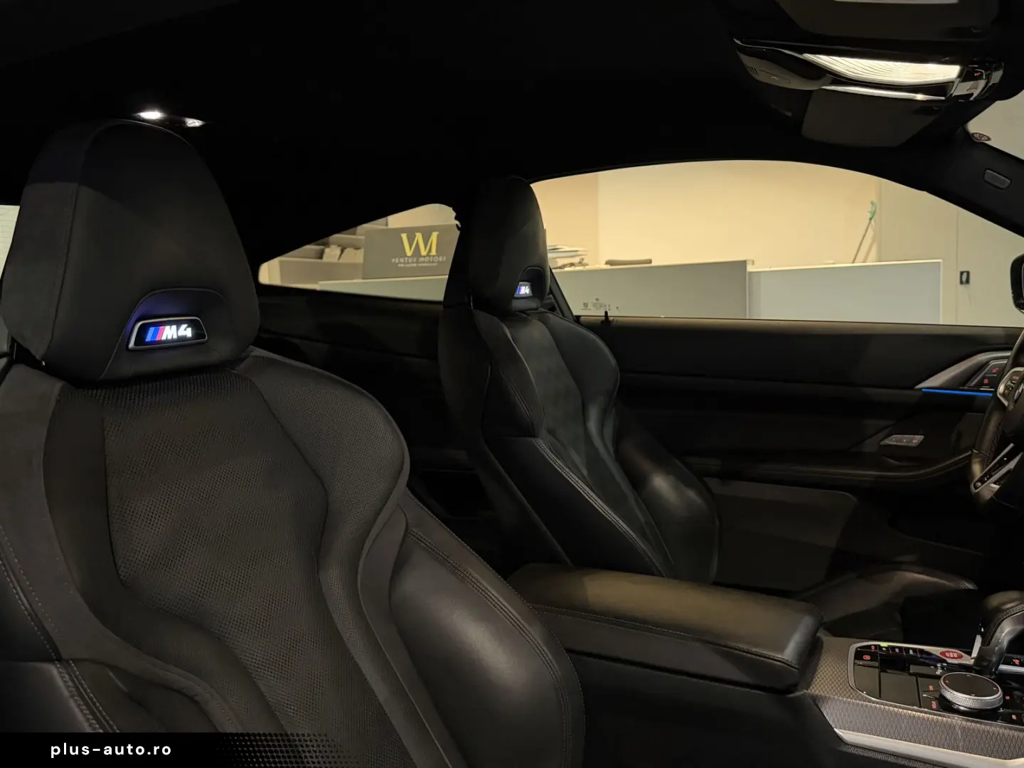 BMW M4 xDrive COMPETITION H&K CARBON LED BLUE LED