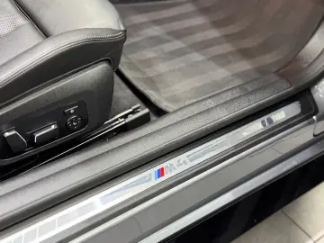 BMW M4 Cabrio M xDrive Competition CARBON-PAKET ACC