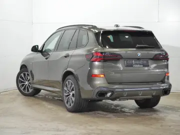 BMW X5 x30d M Sport Pro HUD SurView Ha Ka.AHK Park