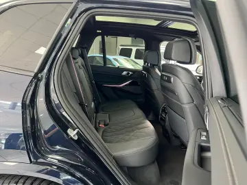 BMW X5 xDrive30d M-Sport Pro PANO-SKY SOFT AHK 360