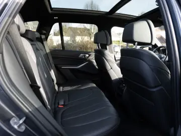 BMW X5 xDrive 45e X-Line PANO AHK HUD 360  LASER LED