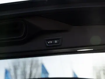 BMW X5 xDrive 45e X-Line PANO AHK HUD 360  LASER LED