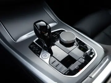 BMW X5 xDrive 45e X-Line PANO AHK HUD 360  LASER LED