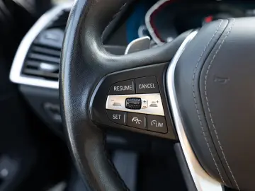 BMW X5 xDrive 45e X-Line PANO AHK HUD 360  LASER LED