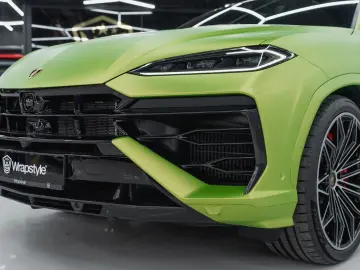 LAMBORGHINI Urus SE HYBRID MASSAGE FULL