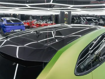 LAMBORGHINI Urus SE HYBRID MASSAGE FULL