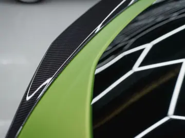 LAMBORGHINI Urus SE HYBRID MASSAGE FULL