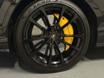 LAMBORGHINI Urus S  3D-B&O PANORAMA Anima Style-Pack 360