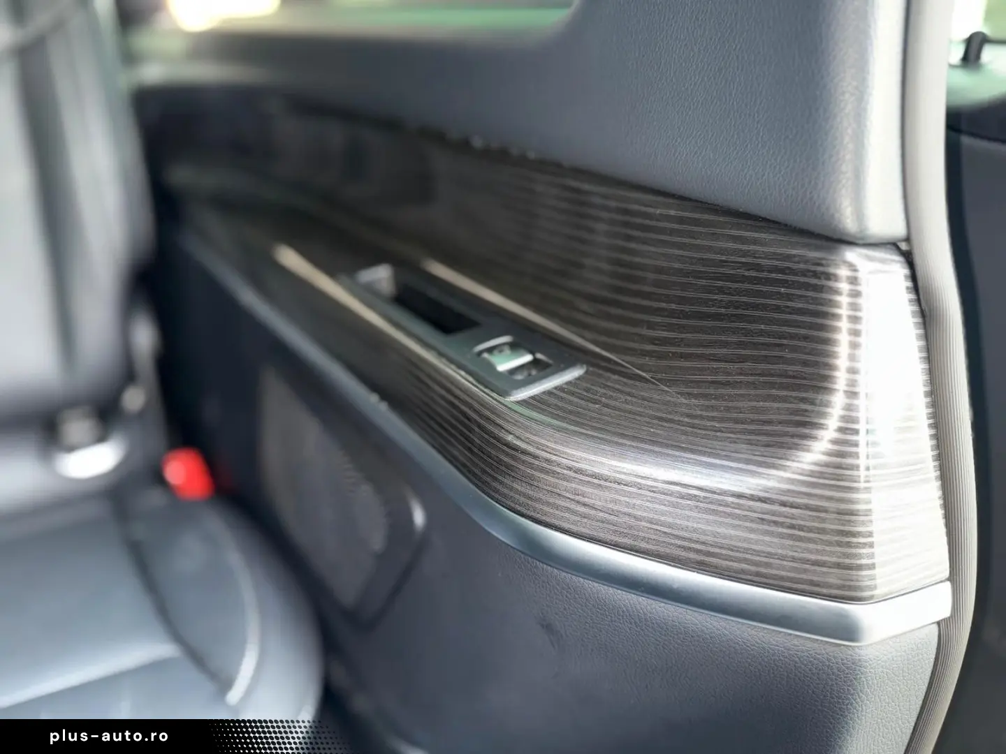 MERCEDES-BENZ V 220d AVANTGARDE 4MATIC Lang MBUX EL.&hellip;