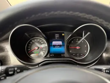 MERCEDES-BENZ V 220d AVANTGARDE 4MATIC Lang MBUX EL.&hellip;