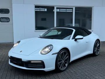 PORSCHE 911 Carrera Cabriolet BOSE Kamera Spurhalte ACC