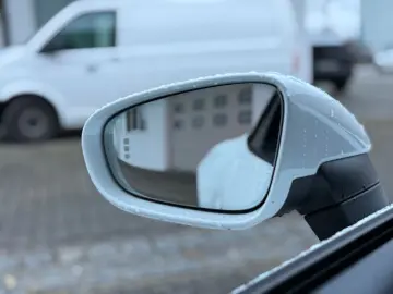 PORSCHE 911 Carrera Cabriolet BOSE Kamera Spurhalte ACC