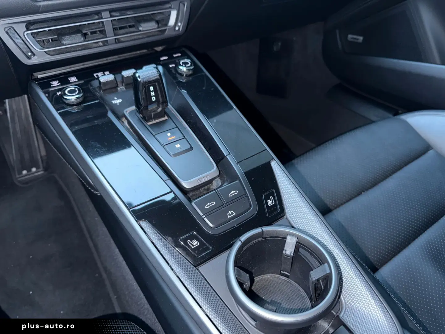 PORSCHE 911 Carrera Cabriolet BOSE Kamera Spurhalte ACC