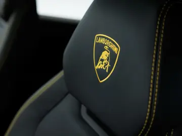 LAMBORGHINI Urus SE MY25   Carbon I Full Xpel