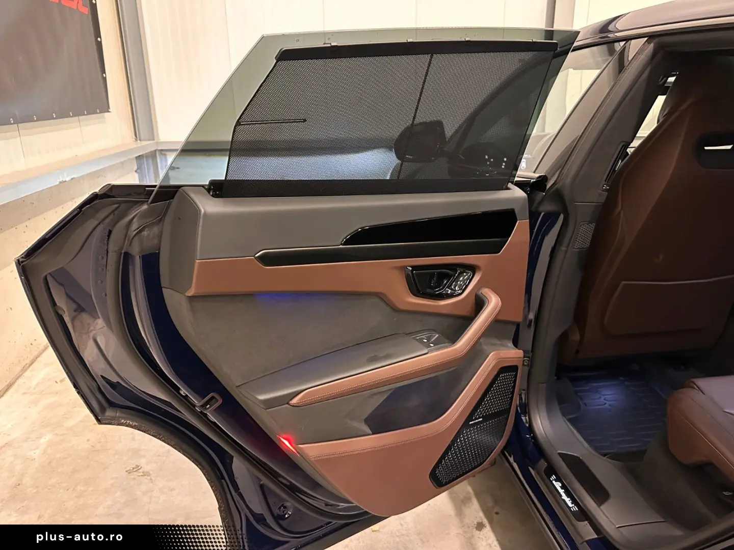 LAMBORGHINI Urus SE AD PERSONAM XPEL PANO B&O