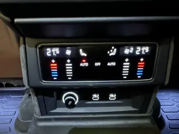 LAMBORGHINI Urus SE AD PERSONAM XPEL PANO B&O