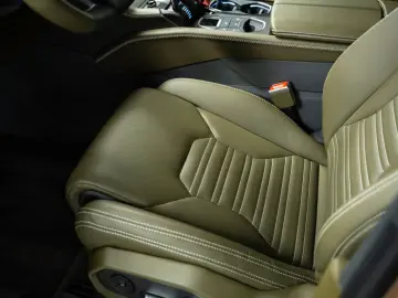 LAMBORGHINI Urus 4.0 V8 PHEV SE