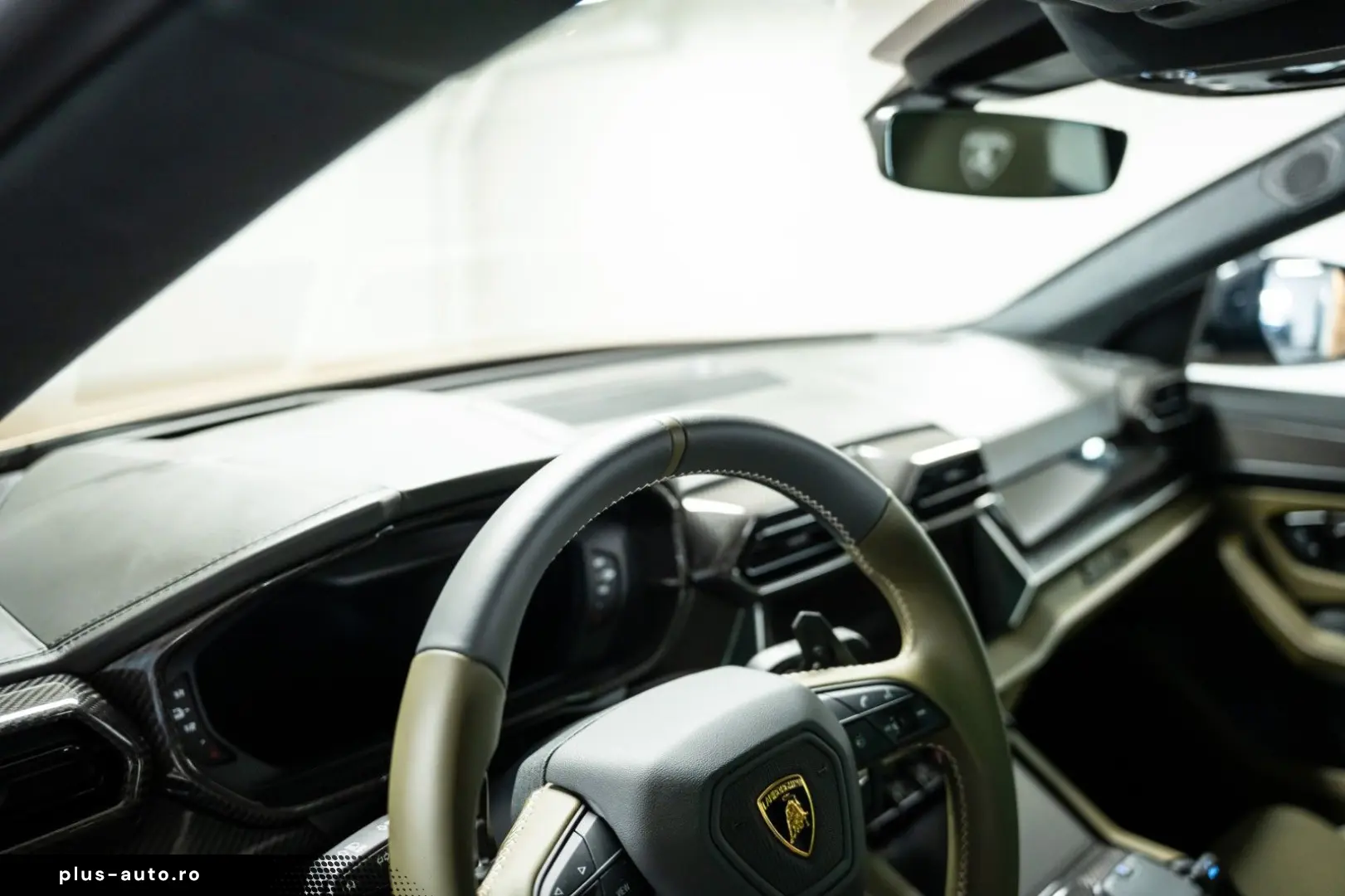 LAMBORGHINI Urus 4.0 V8 PHEV SE