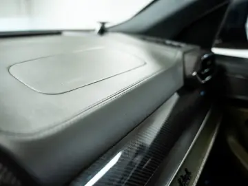 LAMBORGHINI Urus 4.0 V8 PHEV SE