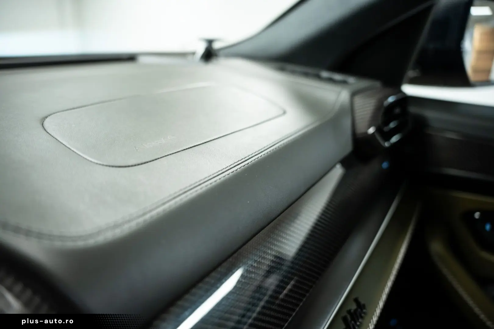 LAMBORGHINI Urus 4.0 V8 PHEV SE