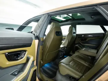 LAMBORGHINI Urus 4.0 V8 PHEV SE