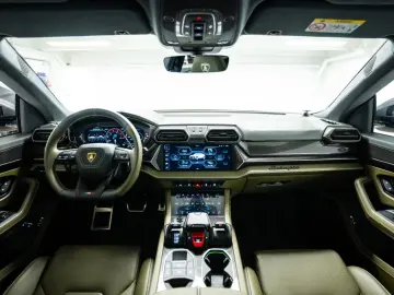 LAMBORGHINI Urus 4.0 V8 PHEV SE
